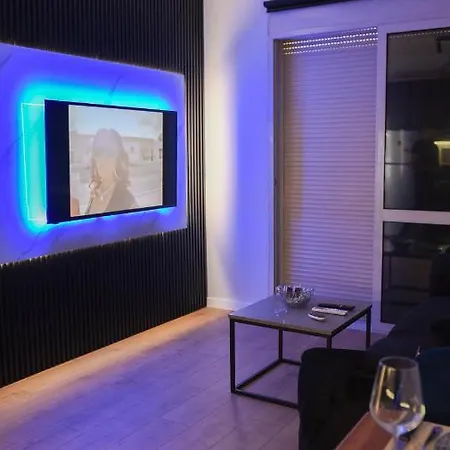 Matisse No8 - One Bedroom With Parking * Tirana