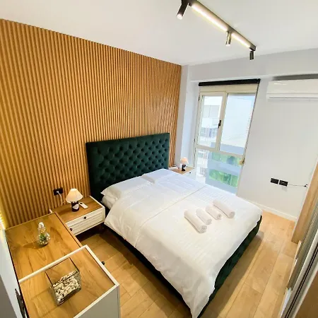 Matisse No8 - One Bedroom With Parking Apartment *